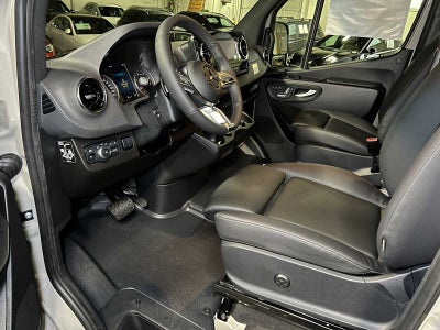2026 Mercedes-Benz Sprinter 2500 Standard Roof I4 Diesel HO 144 AWD