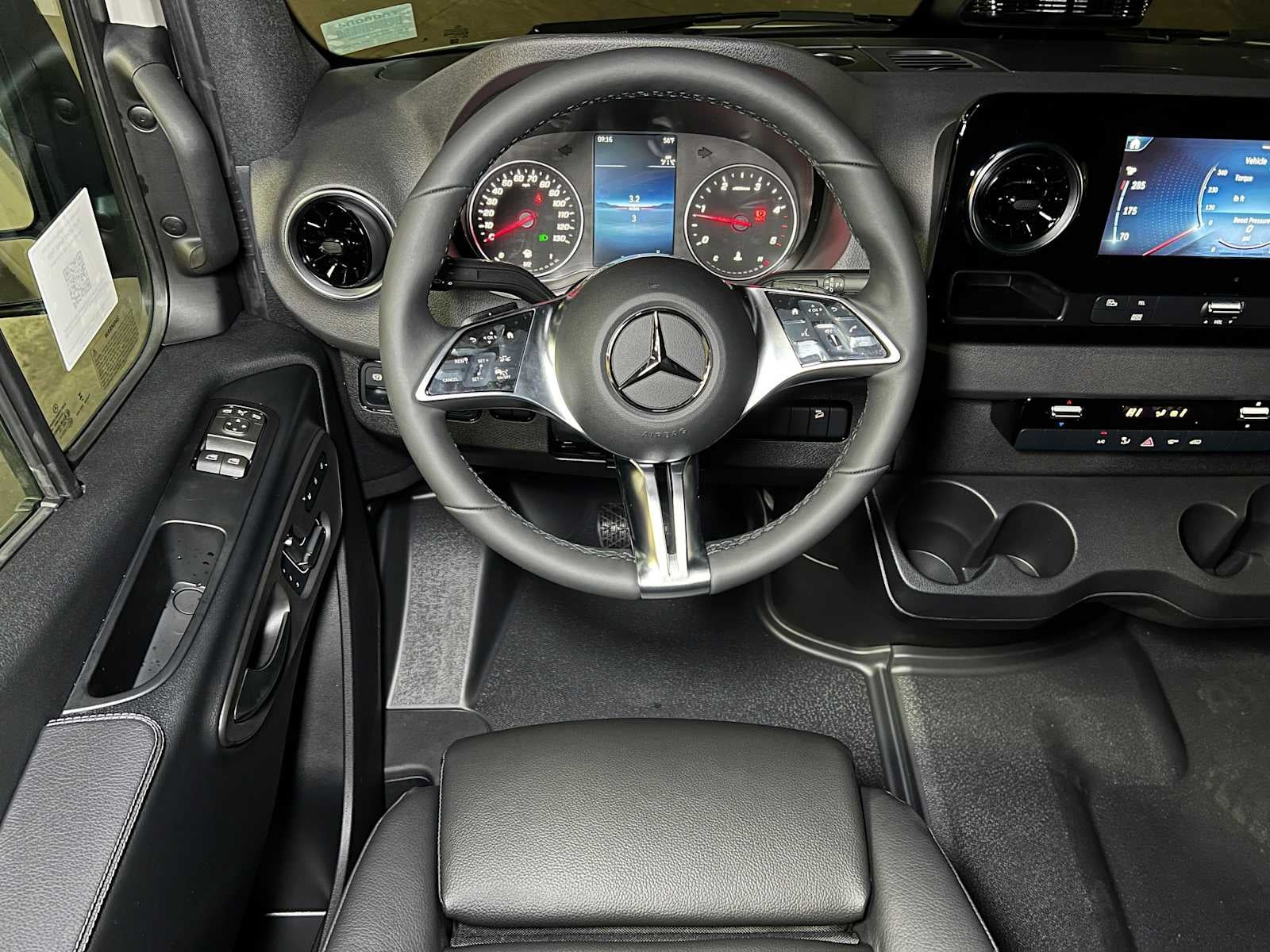 2026 Mercedes-Benz Sprinter 2500 Standard Roof I4 Diesel HO 144 AWD