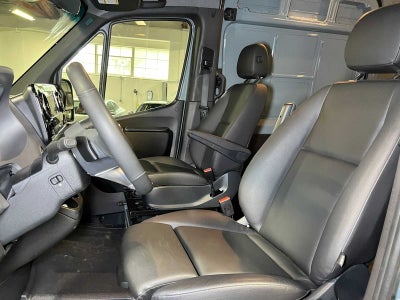 2026 Mercedes-Benz Sprinter 2500 Standard Roof I4 Diesel HO 144 AWD