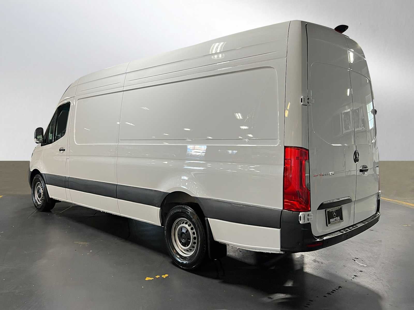 2025 Mercedes-Benz Sprinter 2500 High Roof I4 Diesel HO 170" RWD