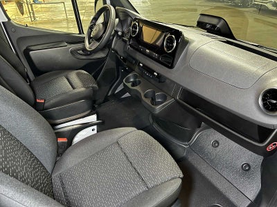2026 Mercedes-Benz Sprinter 2500 High Roof I4 Diesel HO 170 RWD