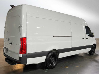 2026 Mercedes-Benz Sprinter 2500 High Roof I4 Diesel HO 170 RWD