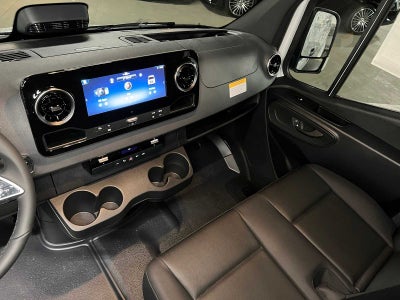2026 Mercedes-Benz Sprinter 2500 High Roof I4 Diesel HO 170 RWD