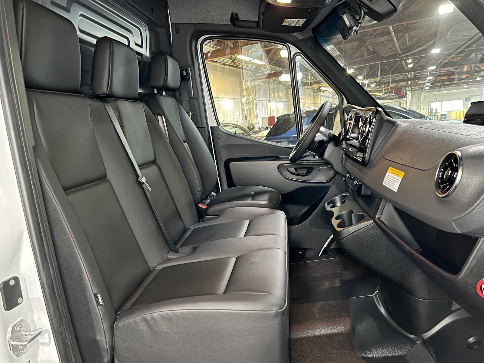 2026 Mercedes-Benz Sprinter 2500 High Roof I4 Diesel HO 170 RWD