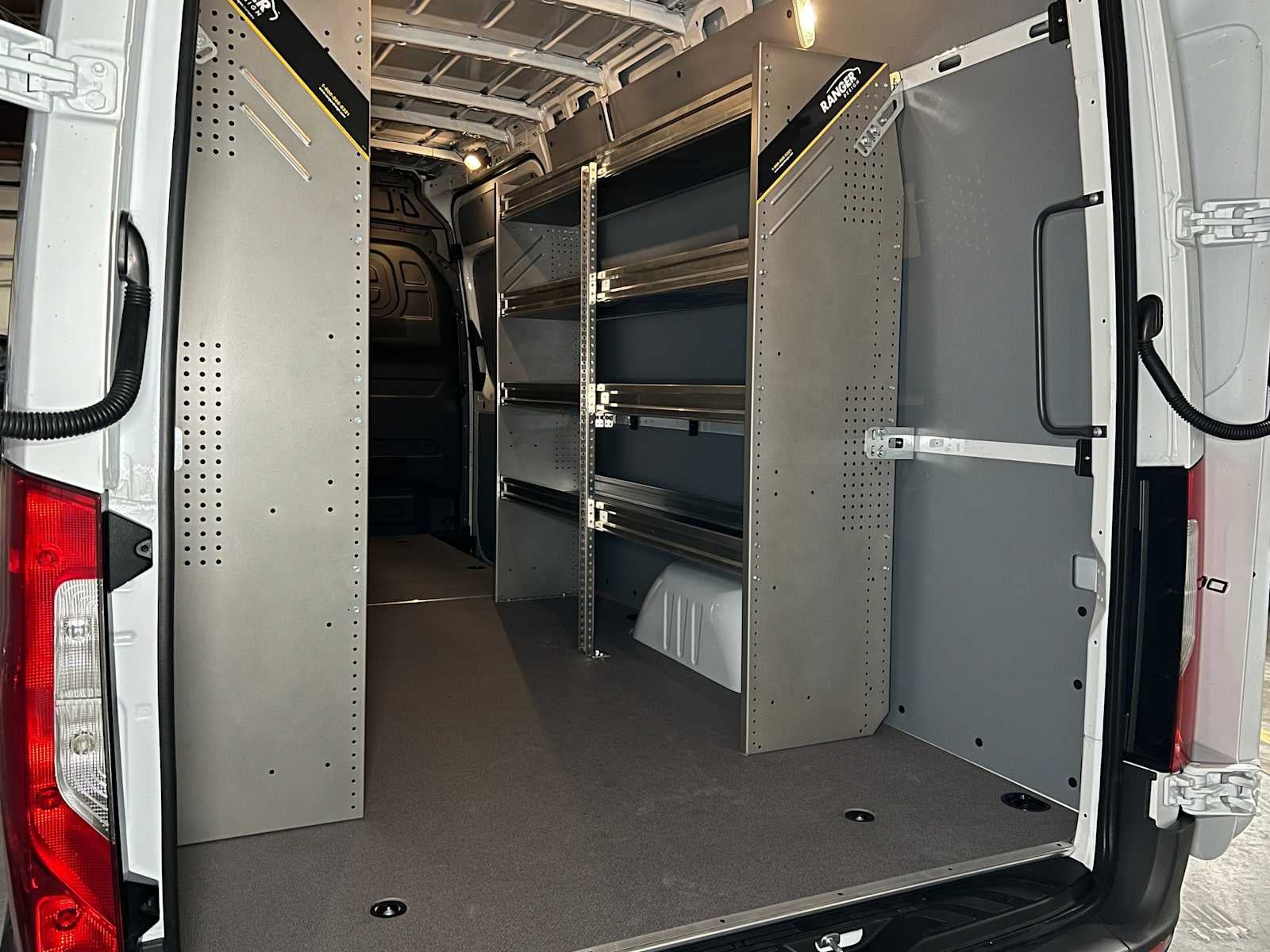 2026 Mercedes-Benz Sprinter 2500 High Roof I4 Diesel HO 170 RWD