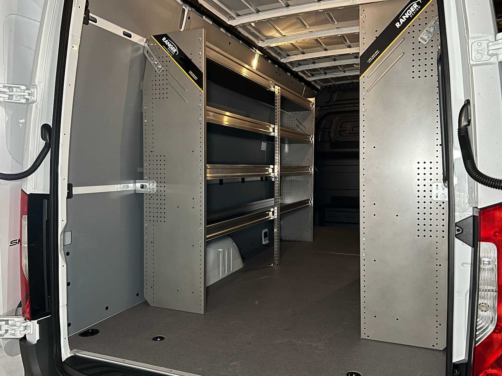 2026 Mercedes-Benz Sprinter 2500 High Roof I4 Diesel HO 170 RWD