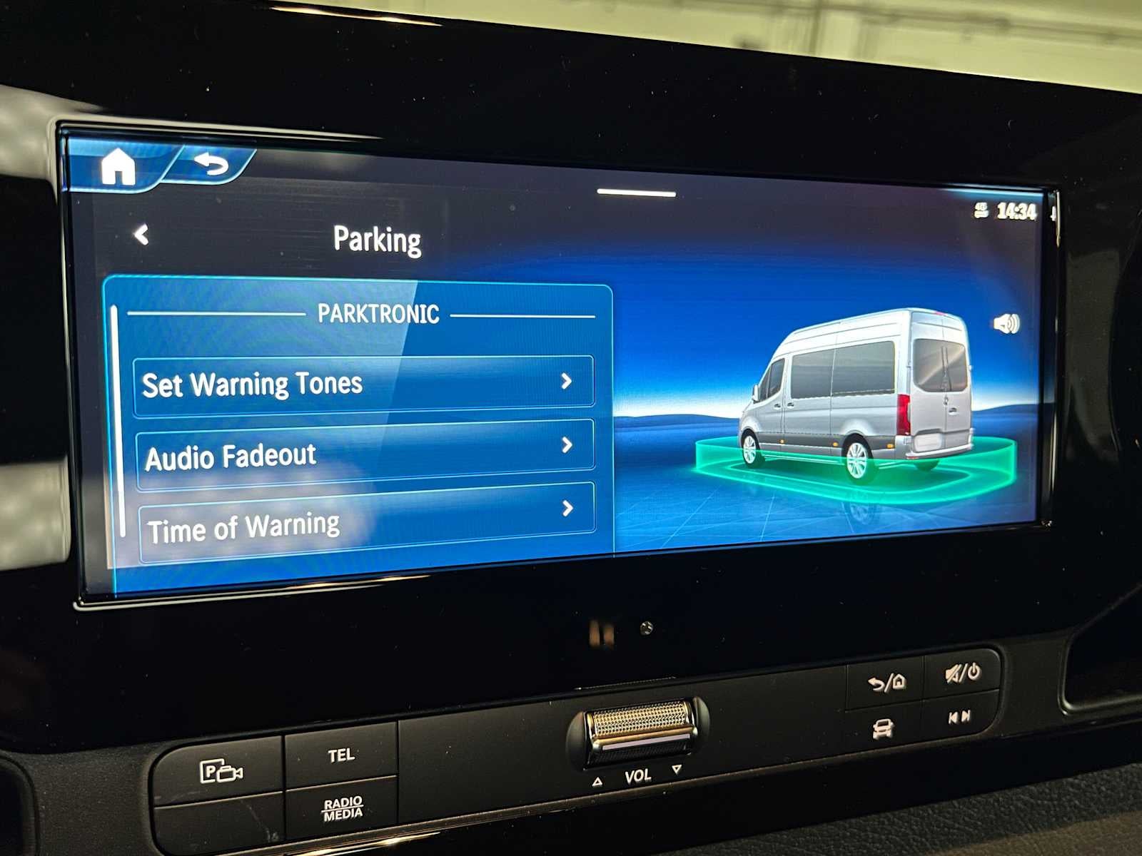 2026 Mercedes-Benz Sprinter 2500 High Roof I4 Diesel HO 170 RWD