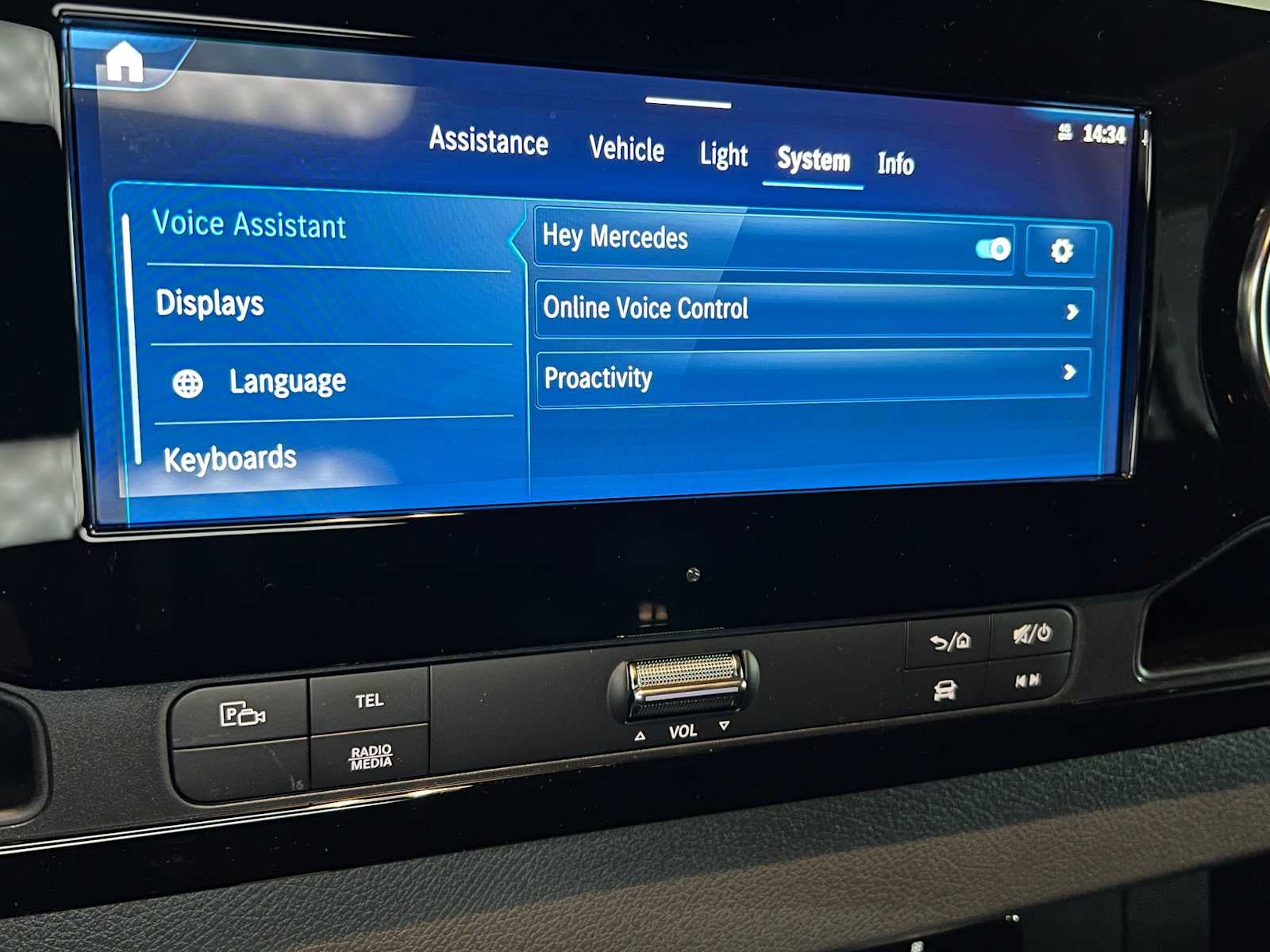 2026 Mercedes-Benz Sprinter 2500 High Roof I4 Diesel HO 170 RWD