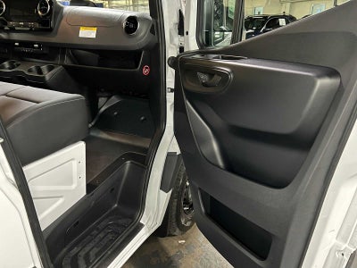 2026 Mercedes-Benz Sprinter 2500 High Roof I4 Diesel HO 170 RWD
