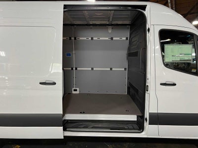 2026 Mercedes-Benz Sprinter 2500 High Roof I4 Diesel HO 170 RWD