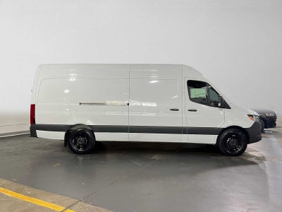 2026 Mercedes-Benz Sprinter 2500 High Roof I4 Diesel HO 170 RWD