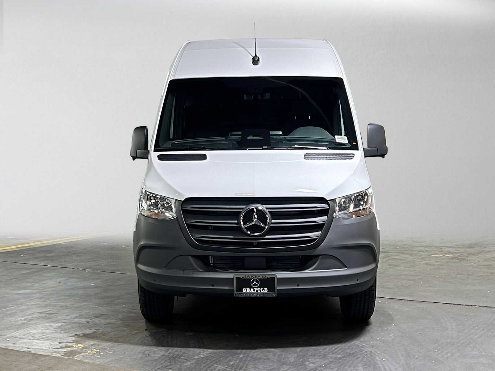 2026 Mercedes-Benz Sprinter 2500 High Roof I4 Diesel HO 170 RWD