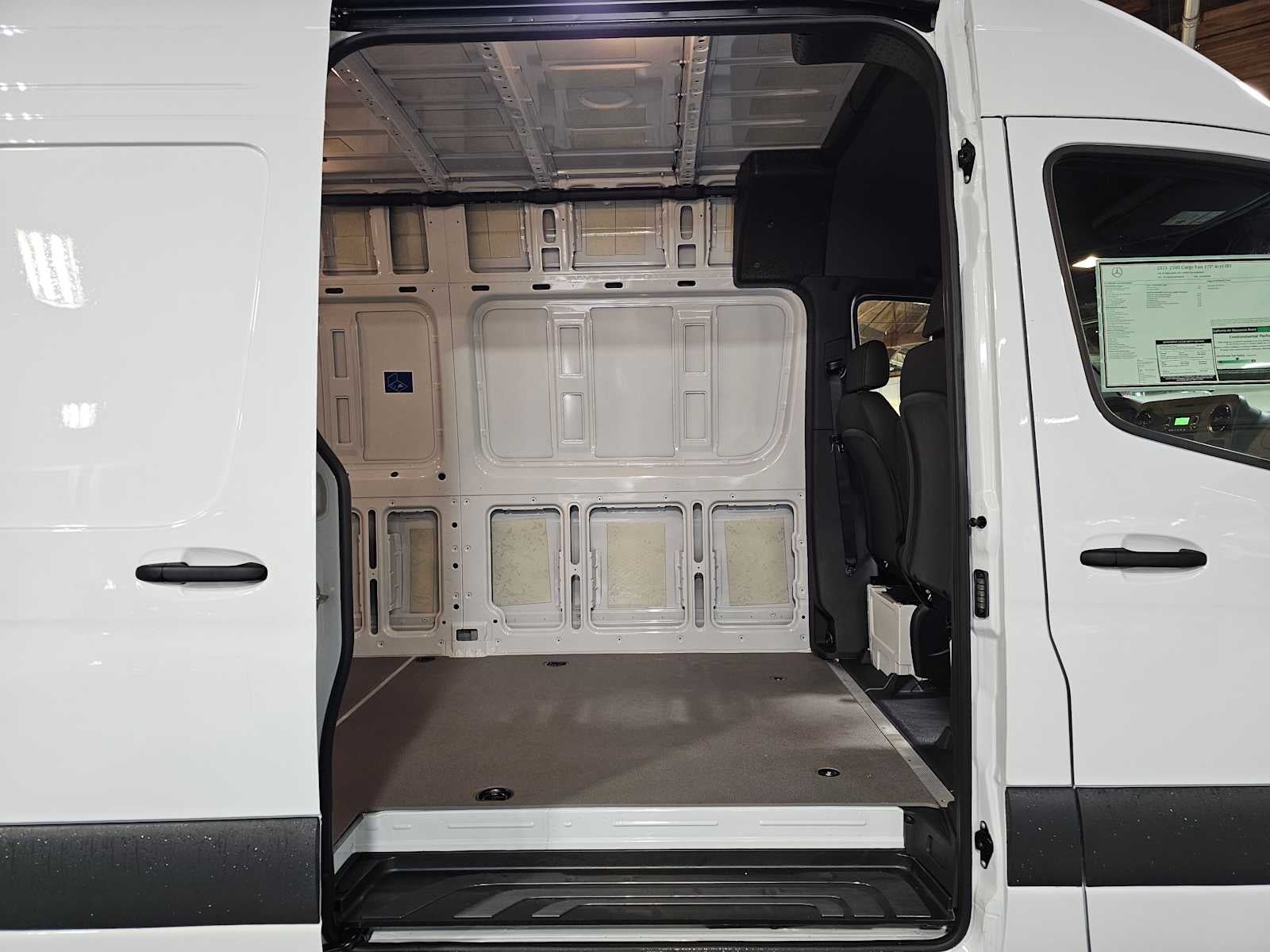 2025 Mercedes-Benz Sprinter Cargo Van 2500 High Roof I4 Diesel HO 170 RWD