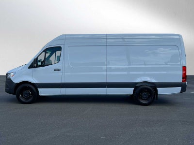 2026 Mercedes-Benz Sprinter 2500 High Roof I4 Diesel HO 170 RWD