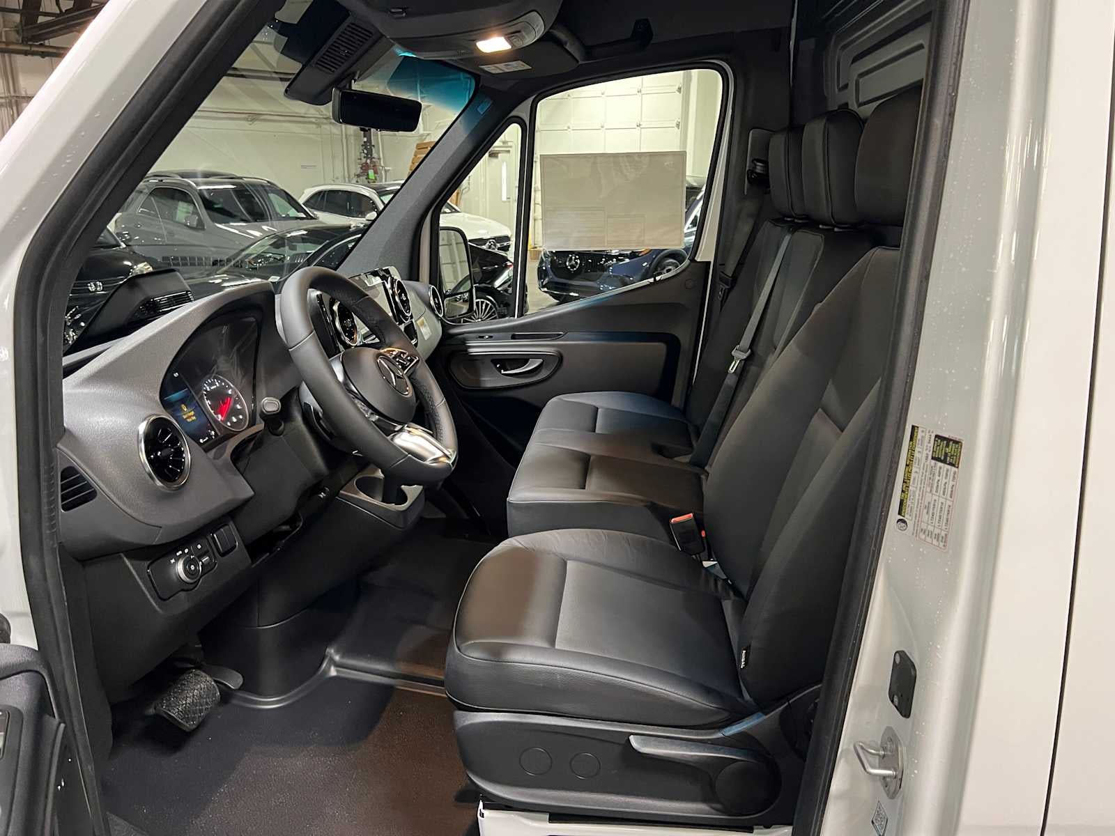 2026 Mercedes-Benz Sprinter 2500 High Roof I4 Diesel HO 170 RWD