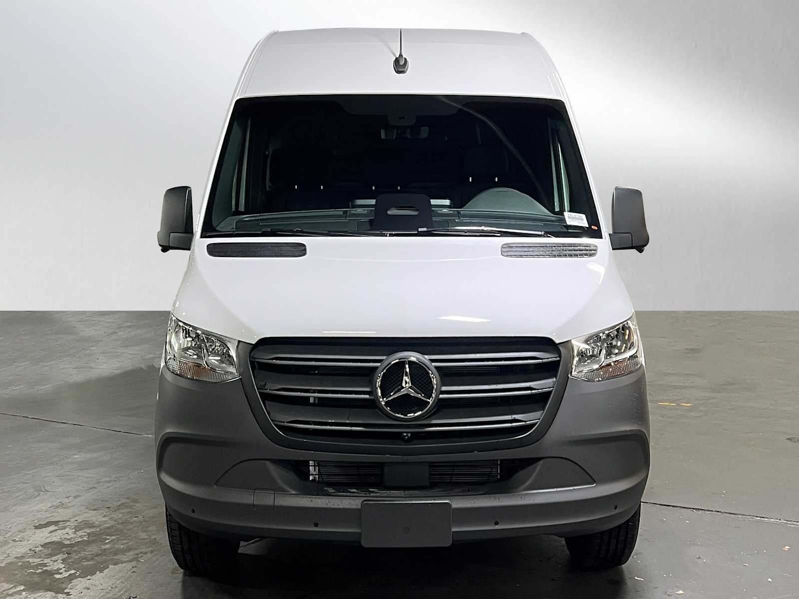 2026 Mercedes-Benz Sprinter 2500 High Roof I4 Diesel HO 170 RWD