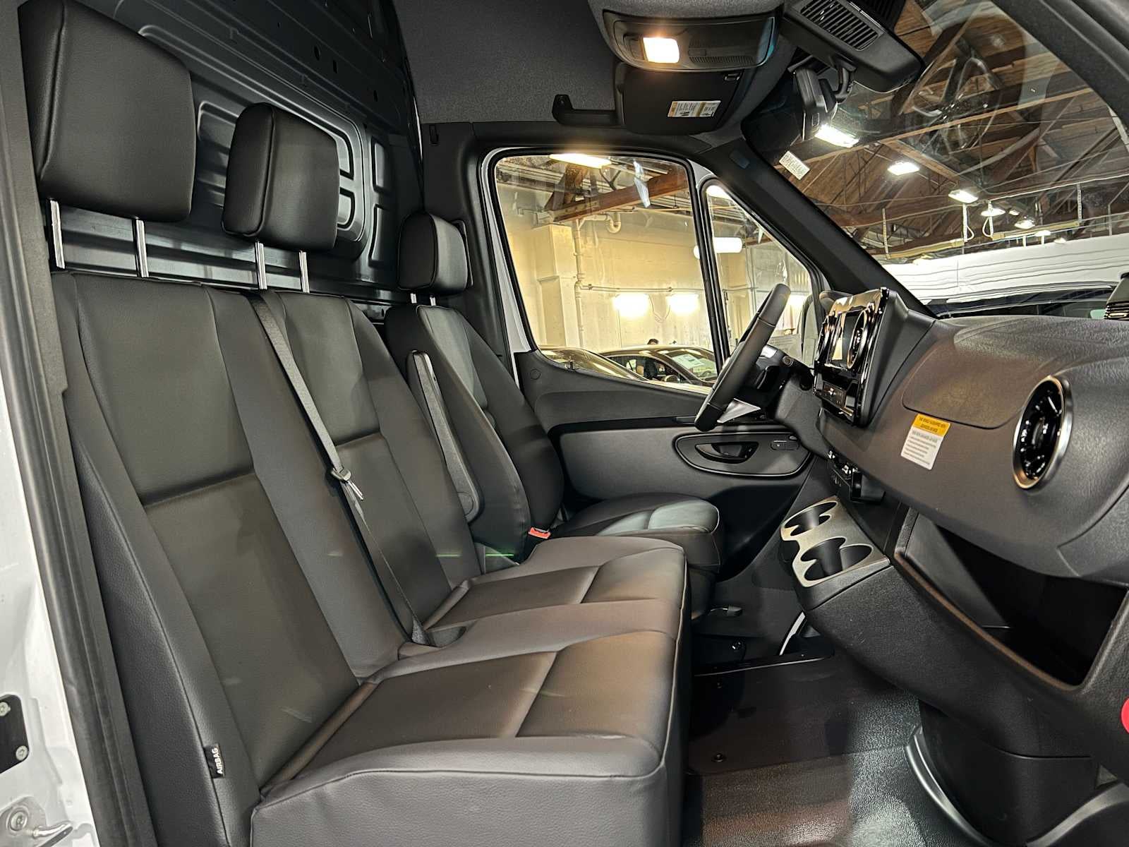 2026 Mercedes-Benz Sprinter 2500 High Roof I4 Diesel HO 170 RWD