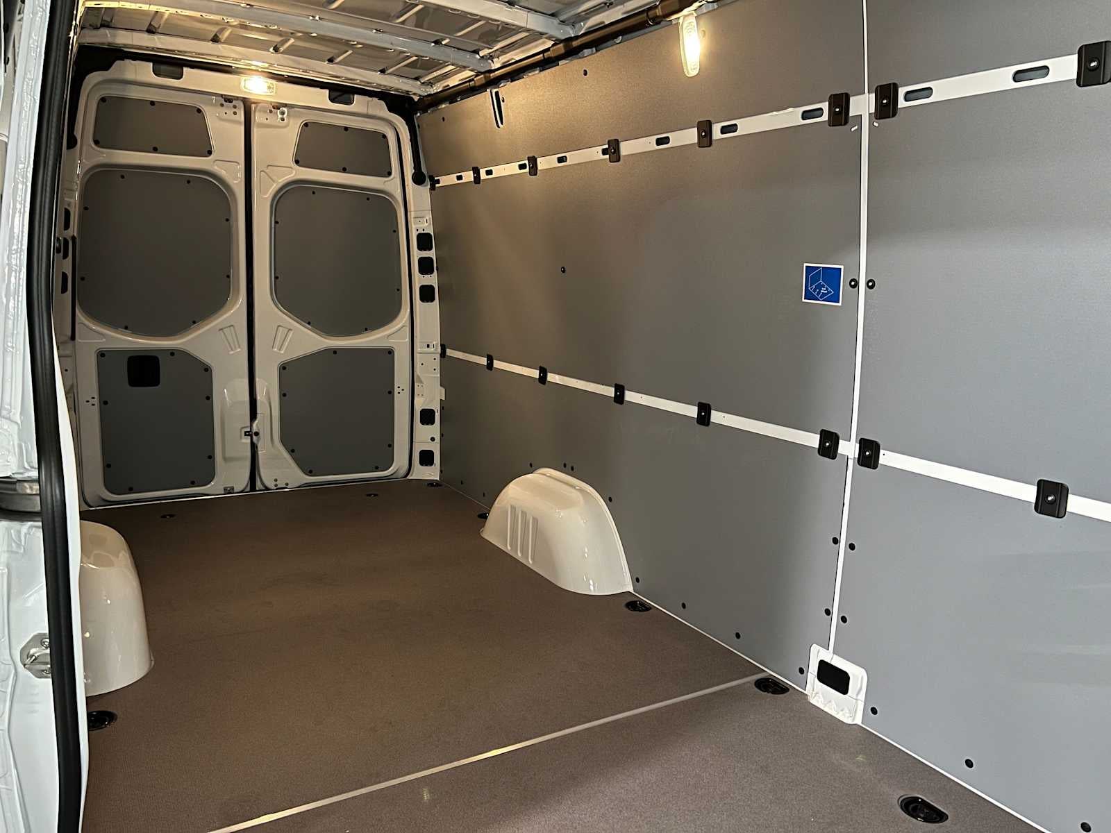 2026 Mercedes-Benz Sprinter 2500 High Roof I4 Diesel HO 170 RWD