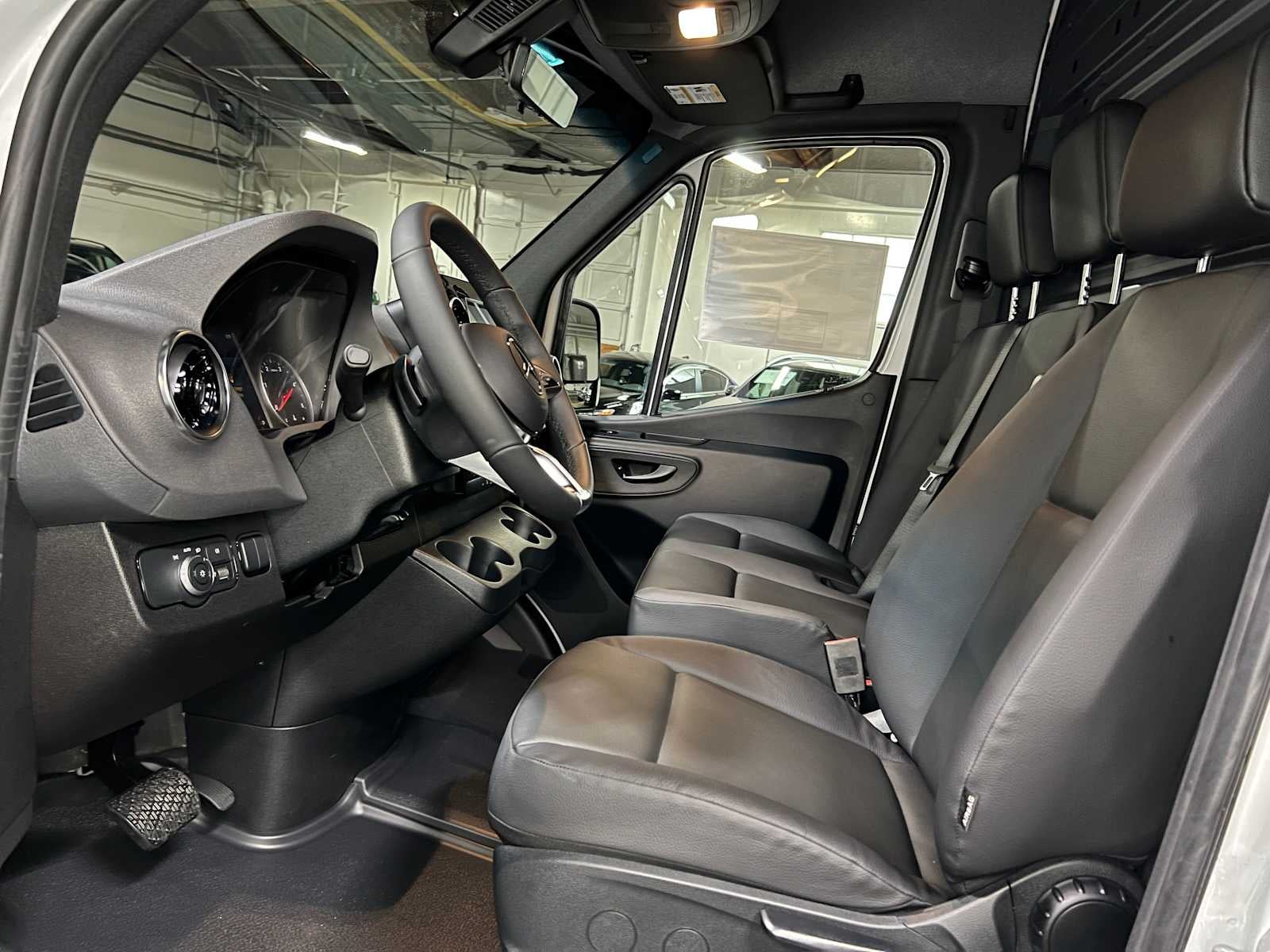 2026 Mercedes-Benz Sprinter 2500 High Roof I4 Diesel HO 170 RWD