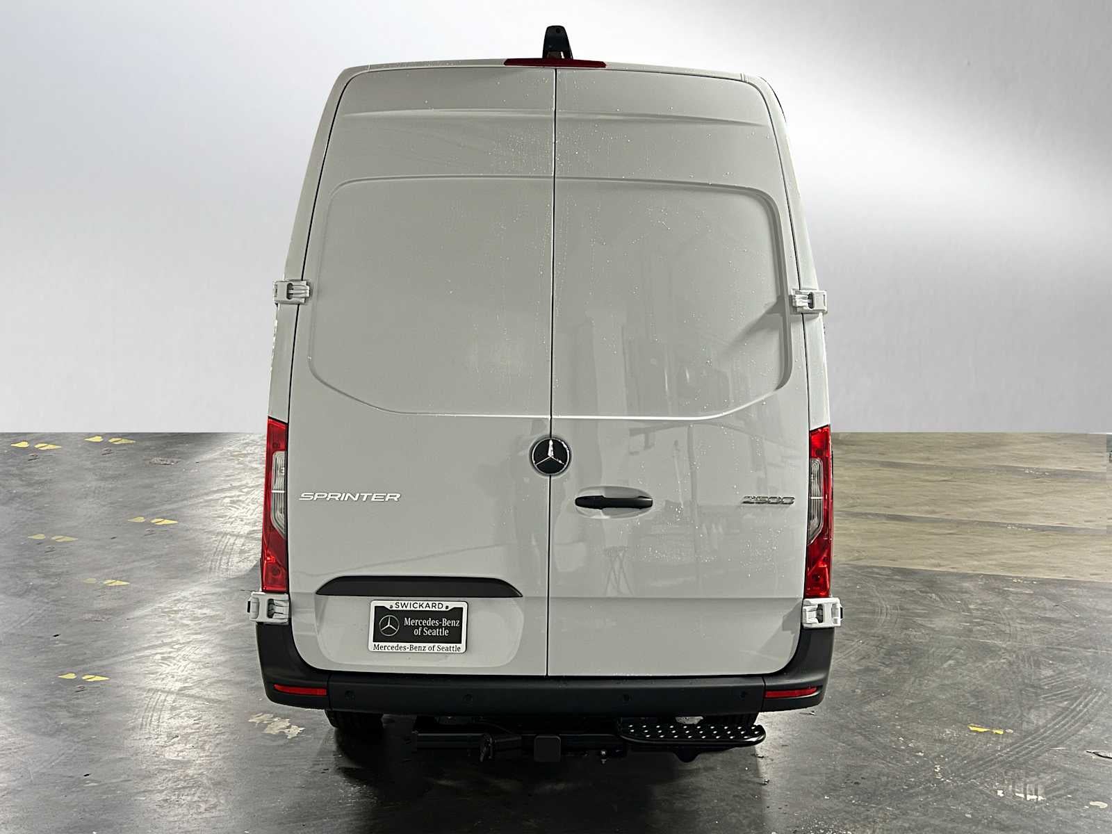 2026 Mercedes-Benz Sprinter 2500 High Roof I4 Diesel HO 170 RWD