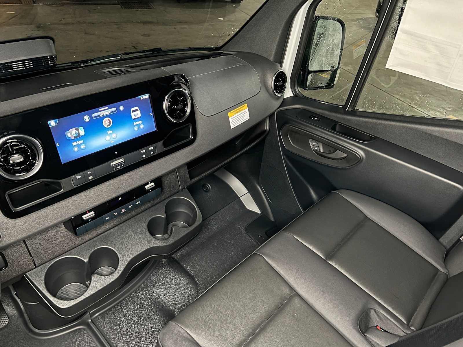 2026 Mercedes-Benz Sprinter 2500 High Roof I4 Diesel HO 170 RWD