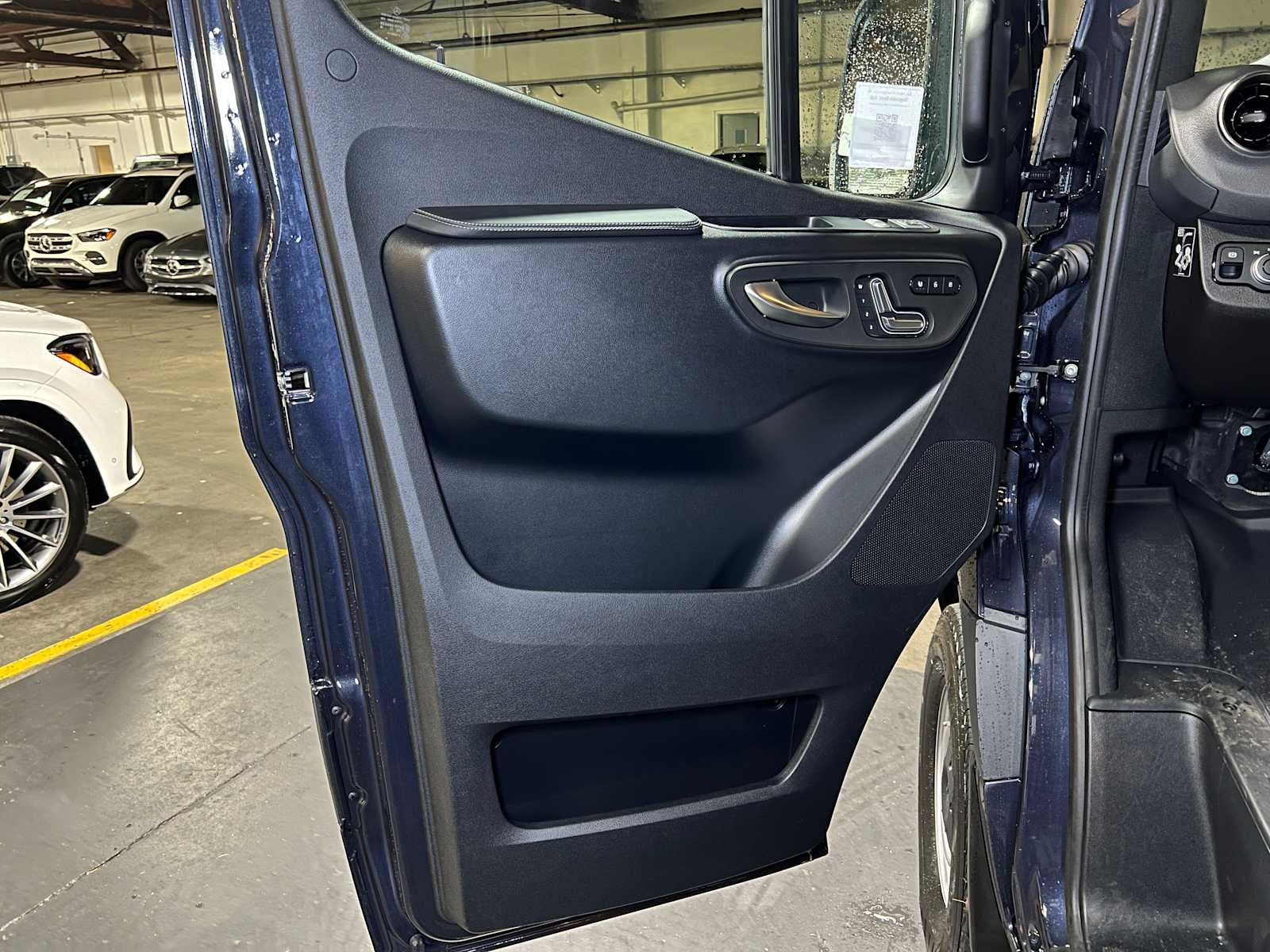 2026 Mercedes-Benz Sprinter 2500 High Roof I4 Diesel HO 170 AWD