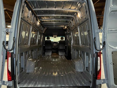 2026 Mercedes-Benz Sprinter 2500 High Roof I4 Diesel HO 170 AWD