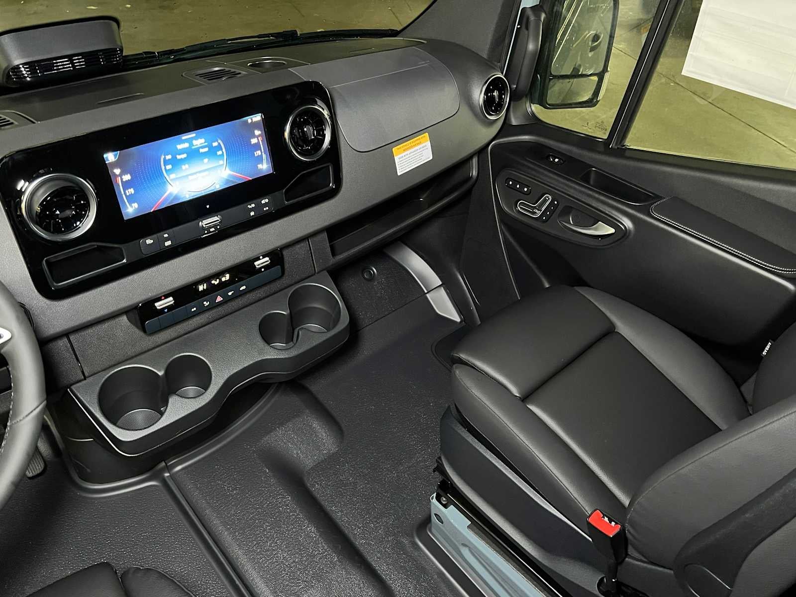 2026 Mercedes-Benz Sprinter 2500 High Roof I4 Diesel HO 170 AWD
