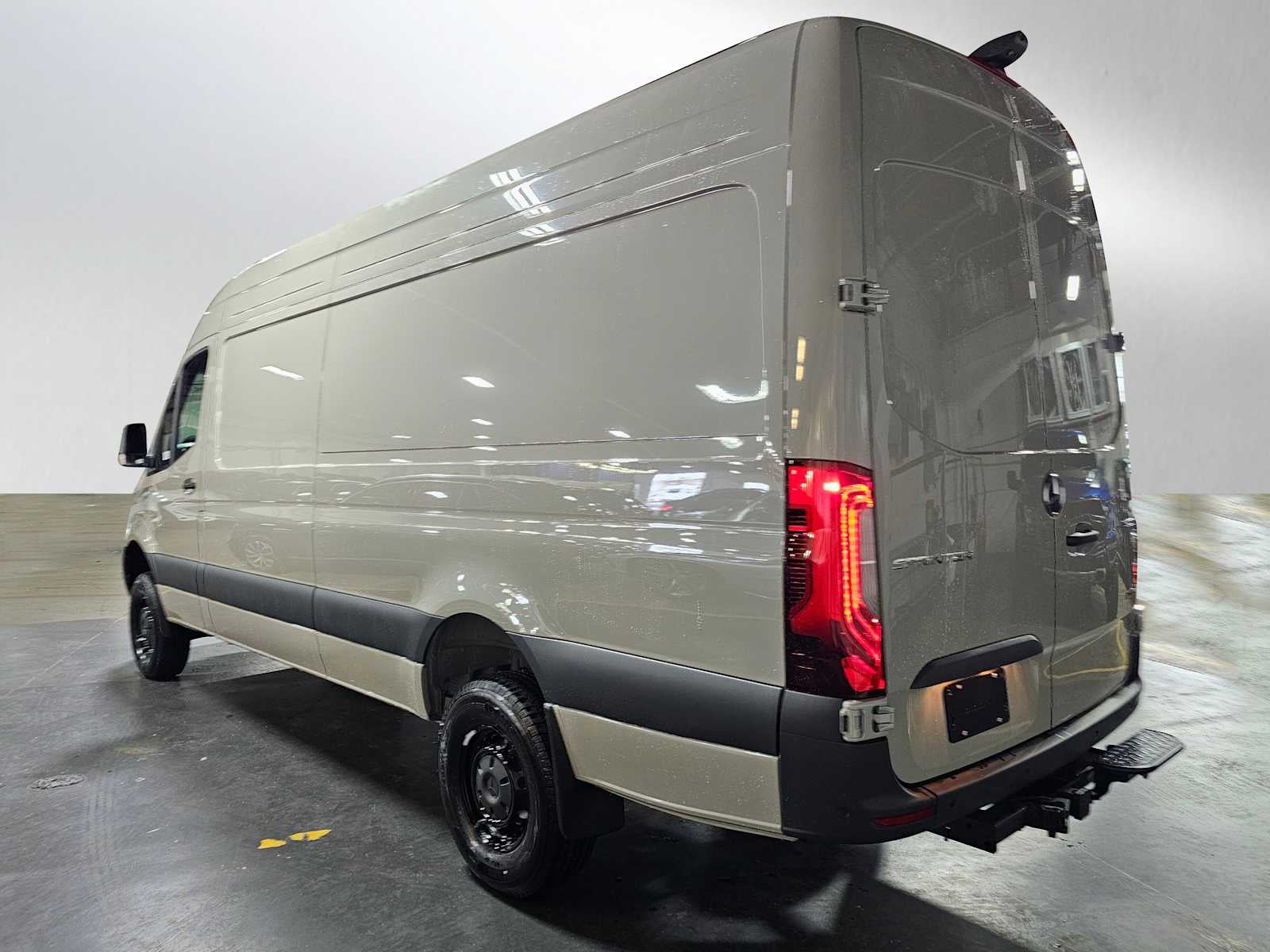 2026 Mercedes-Benz Sprinter 2500 High Roof I4 Diesel HO 170 AWD