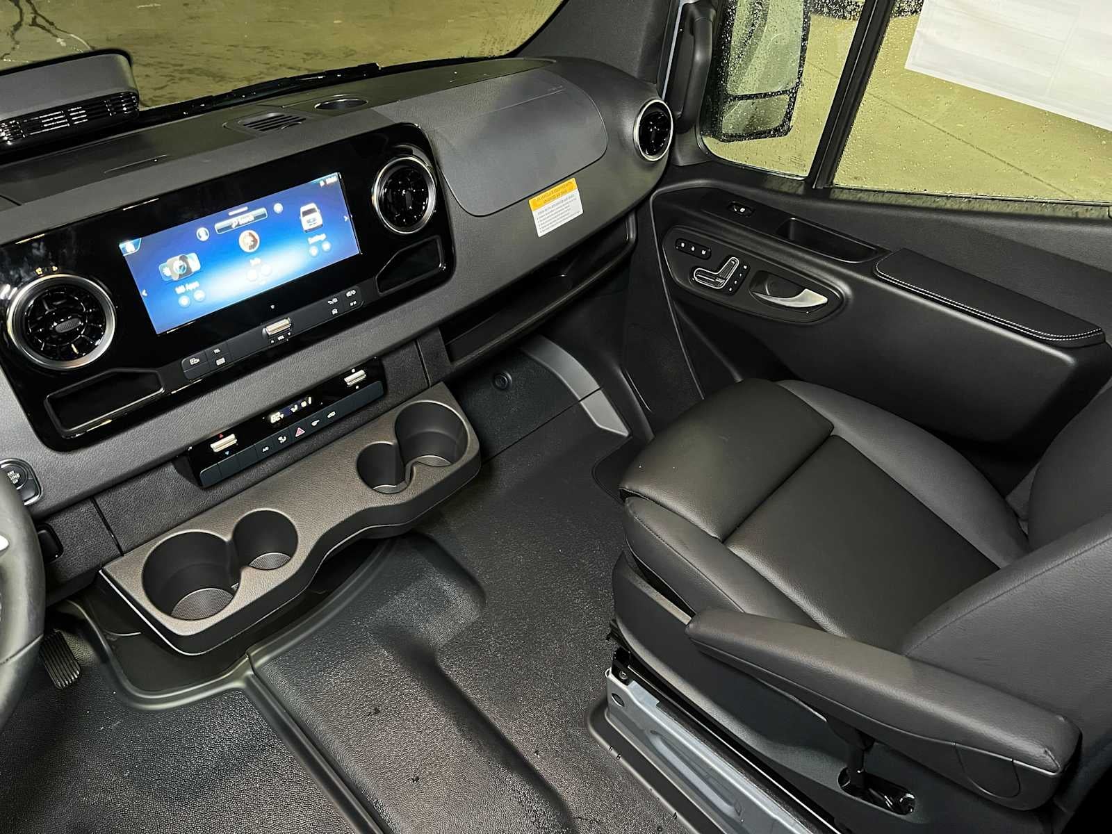2026 Mercedes-Benz Sprinter 2500 High Roof I4 Diesel HO 170 AWD