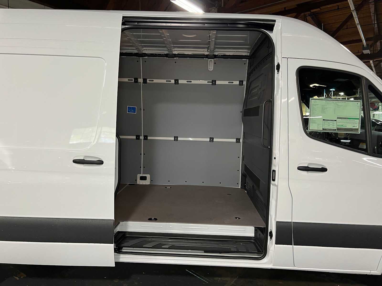 2026 Mercedes-Benz Sprinter Cargo Van 2500 High Roof I4 Diesel HO 170 Extended RWD