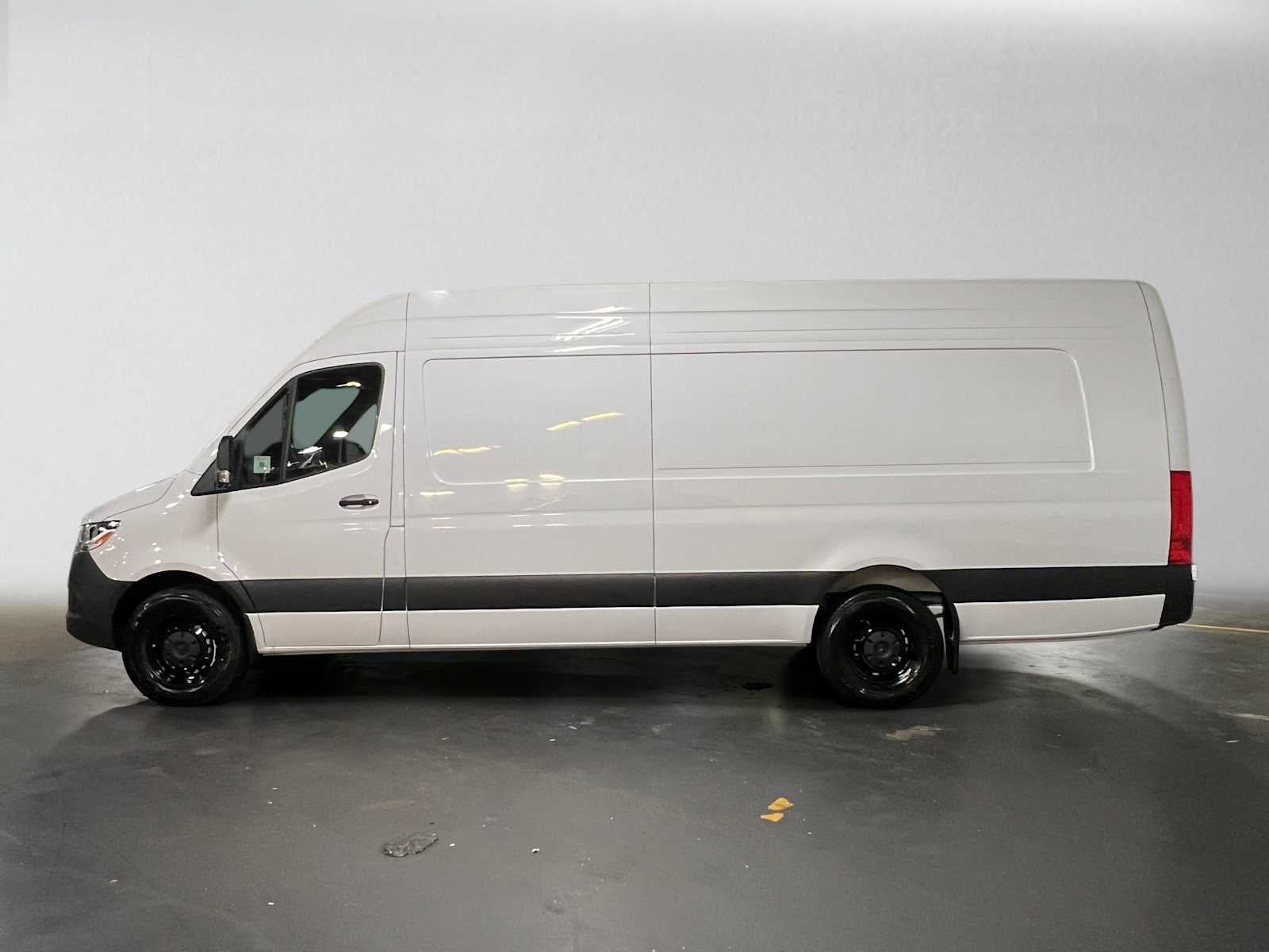 2026 Mercedes-Benz Sprinter Cargo Van 2500 High Roof I4 Diesel HO 170 Extended RWD