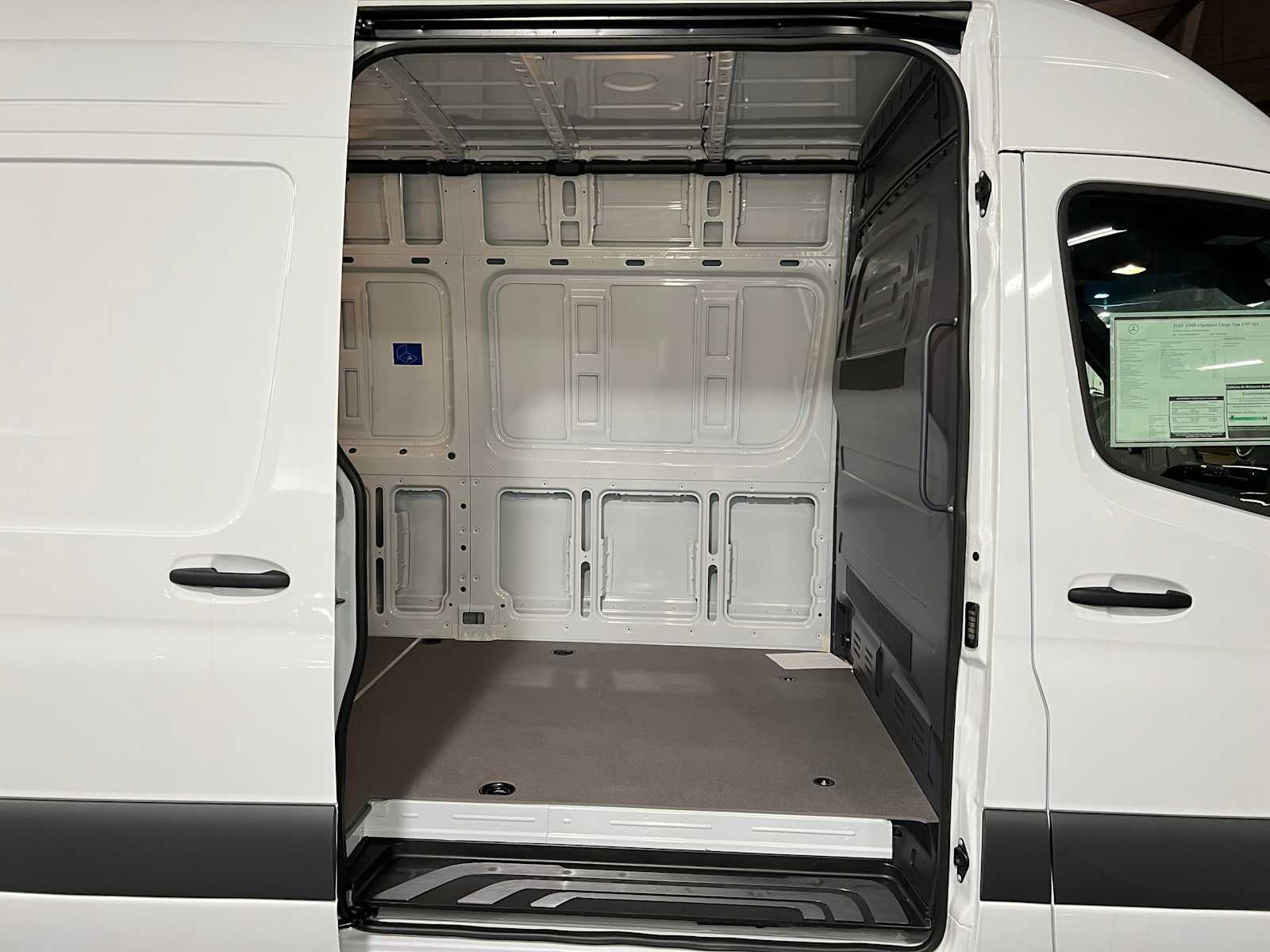 2025 Mercedes-Benz eSprinter Cargo Van 2500 High Roof HO 170 RWD