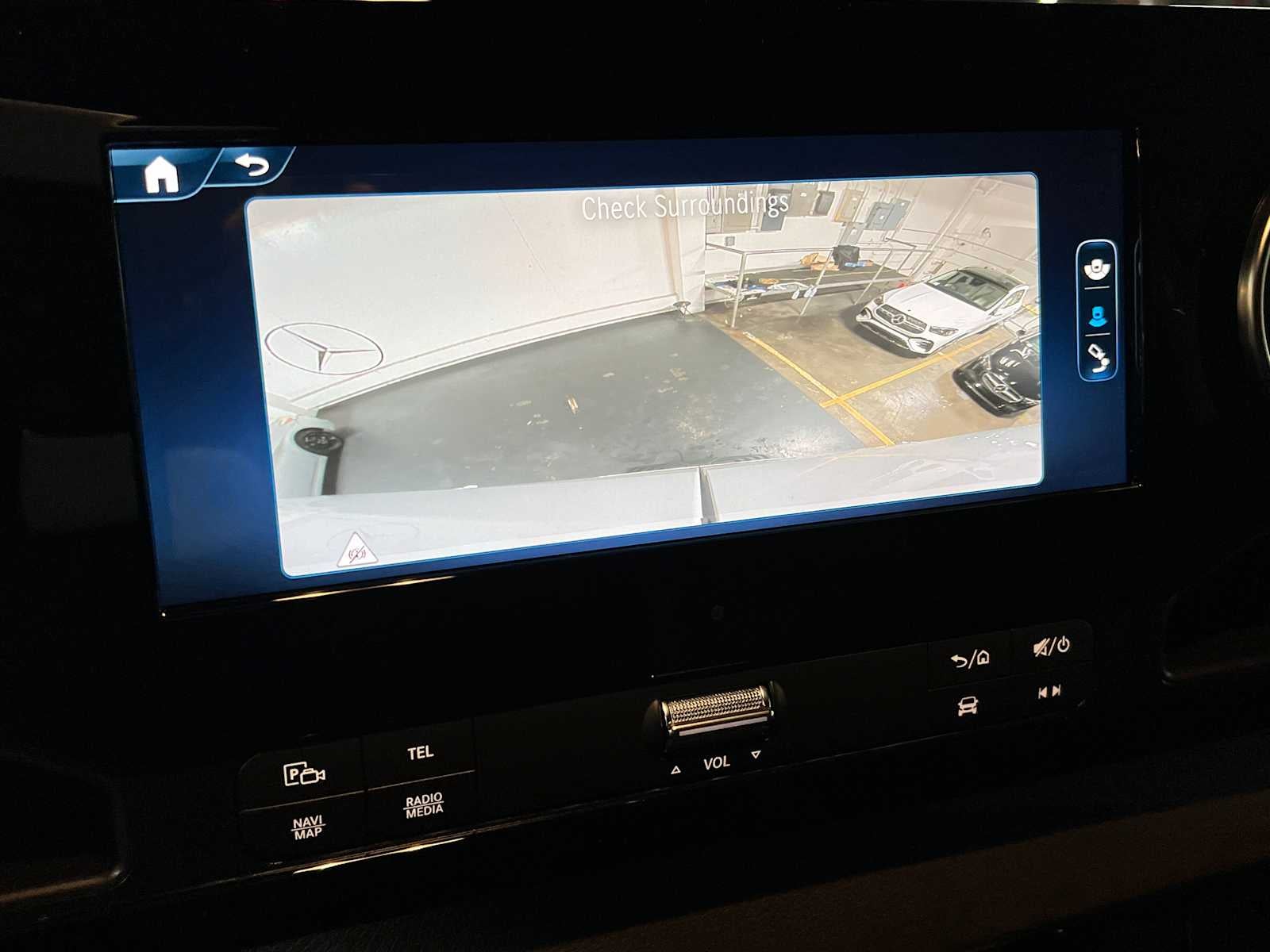 2025 Mercedes-Benz eSprinter Cargo Van 2500 High Roof HO 170 RWD