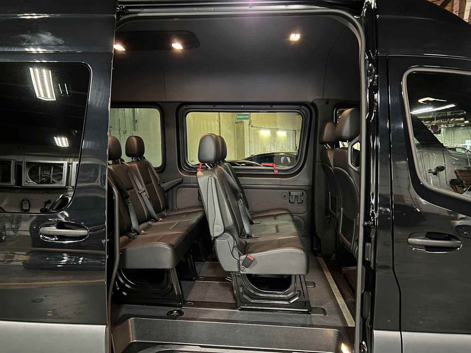 2022 Mercedes-Benz Sprinter Passenger Van 2500 Standard Roof V6 144 RWD