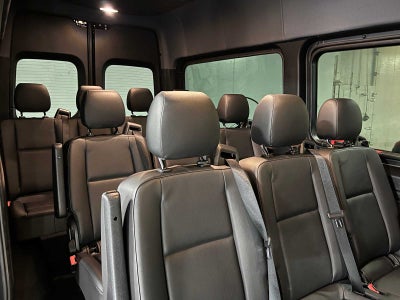2022 Mercedes-Benz Sprinter Passenger Van 2500 Standard Roof V6 144 RWD