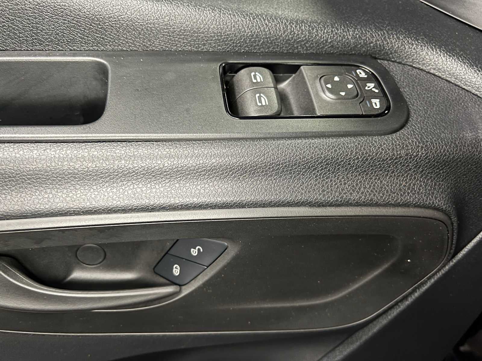 2022 Mercedes-Benz Sprinter Passenger Van 2500 Standard Roof V6 144 RWD