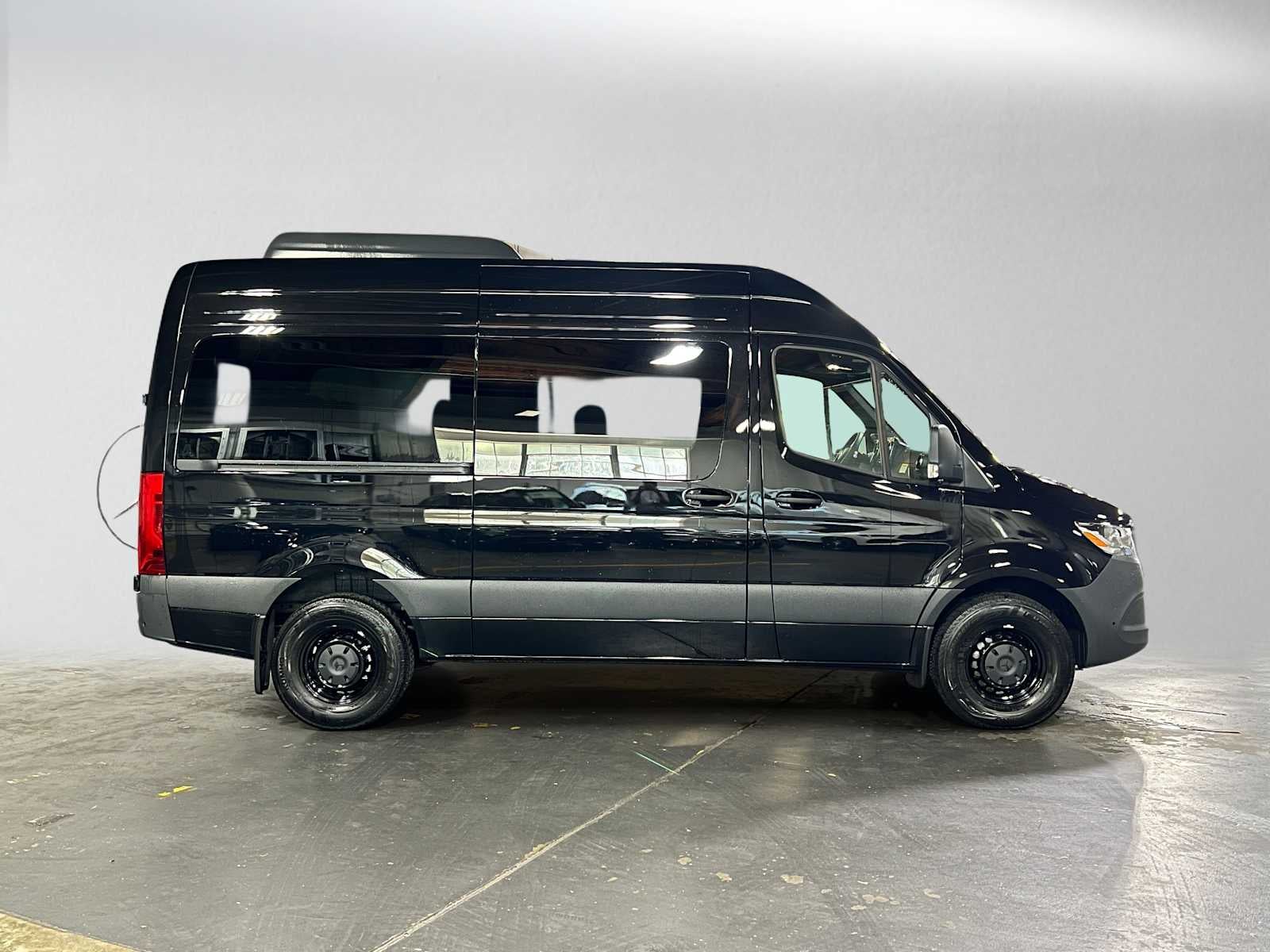 2025 Mercedes-Benz Sprinter Passenger Van 2500 Standard Roof I4 Diesel 144 RWD