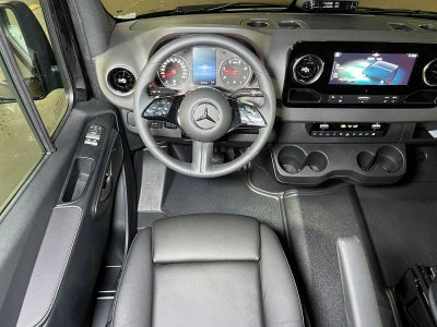 2025 Mercedes-Benz Sprinter Passenger Van 2500 Standard Roof I4 Diesel 144 RWD