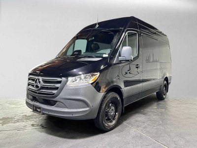 2025 Mercedes-Benz Sprinter Passenger Van 2500 Standard Roof I4 Diesel 144 RWD
