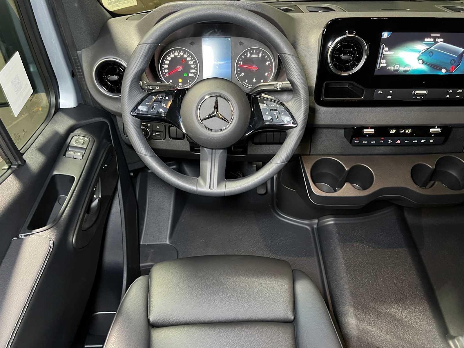 2025 Mercedes-Benz Sprinter Passenger Van 2500 Standard Roof I4 Diesel HO 144" RWD