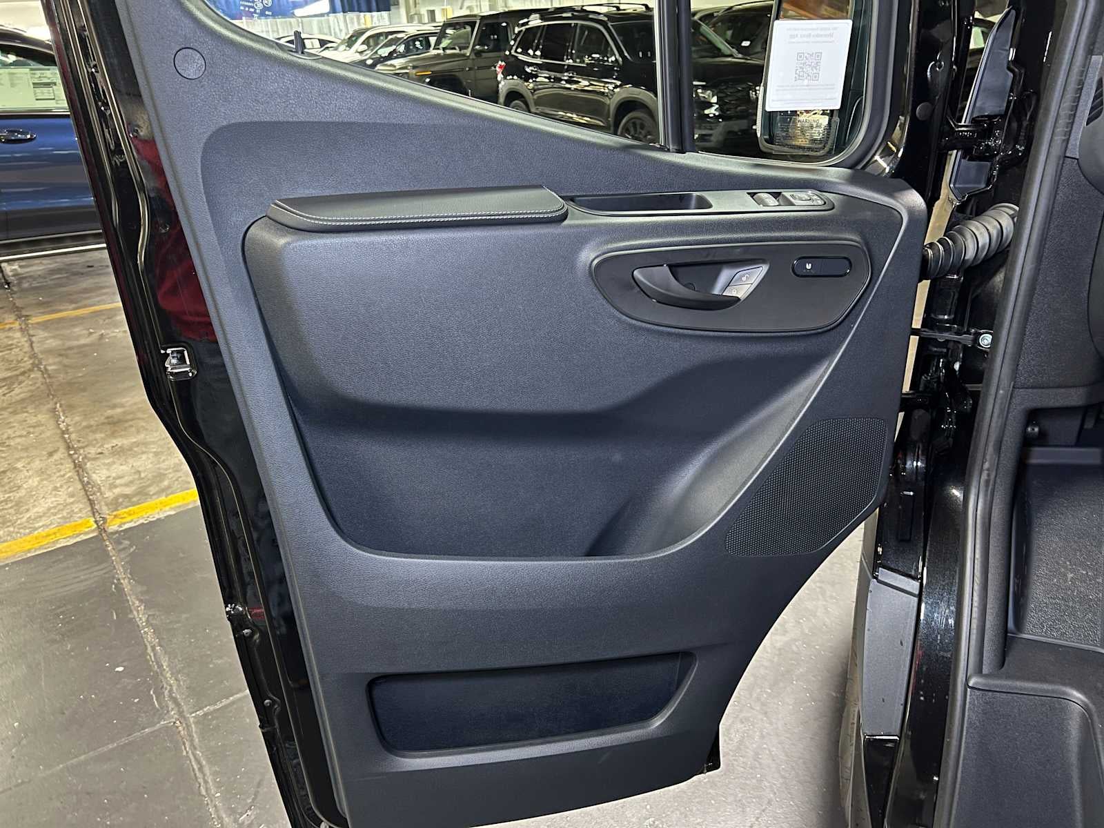 2025 Mercedes-Benz Sprinter Passenger Van 2500 Standard Roof I4 Diesel HO 144" RWD