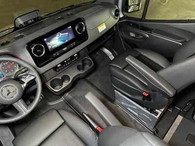 2025 Mercedes-Benz Sprinter Passenger Van 2500 Standard Roof I4 Diesel HO 144 RWD