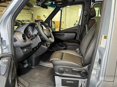 2025 Mercedes-Benz Sprinter Passenger Van 2500 Standard Roof I4 Diesel HO 144 RWD