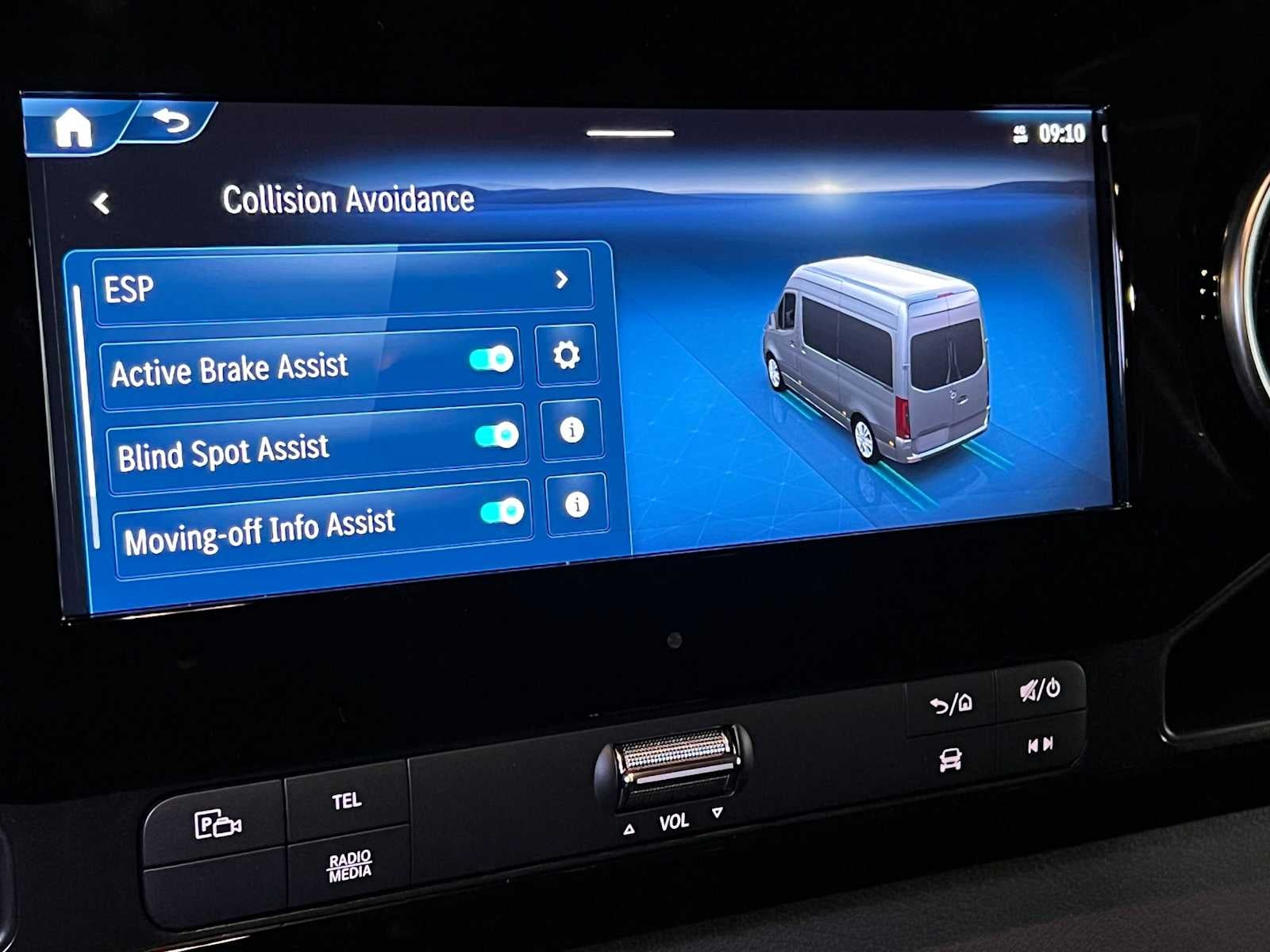 2025 Mercedes-Benz Sprinter Passenger Van 2500 Standard Roof I4 Diesel HO 144 RWD