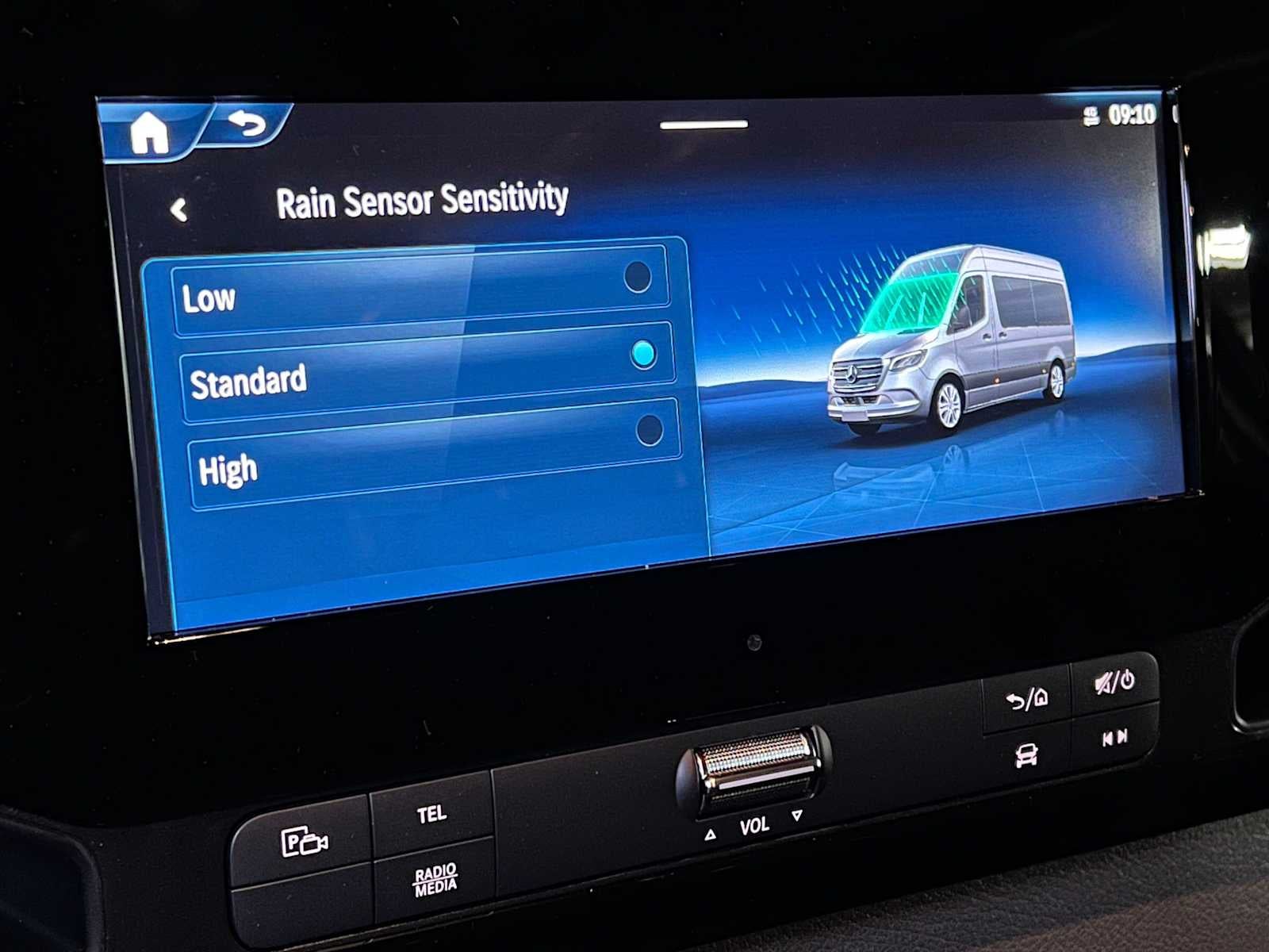 2025 Mercedes-Benz Sprinter Passenger Van 2500 Standard Roof I4 Diesel HO 144 RWD