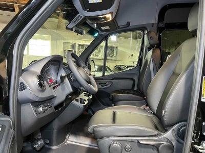 2025 Mercedes-Benz Sprinter Passenger Van 2500 Standard Roof I4 Diesel HO 144" RWD