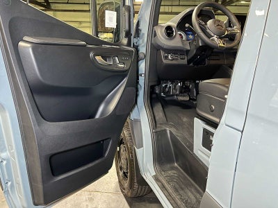 2026 Mercedes-Benz Sprinter Passenger Van 2500 Standard Roof I4 Diesel HO 144 AWD