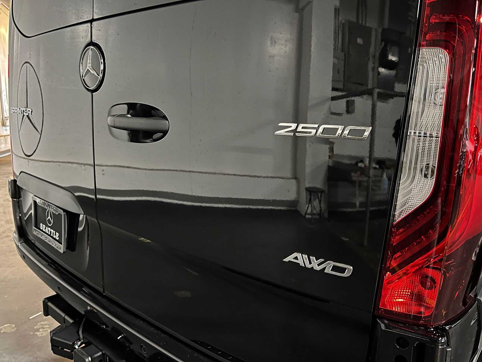 2026 Mercedes-Benz Sprinter Passenger Van 2500 Standard Roof I4 Diesel HO 144 AWD