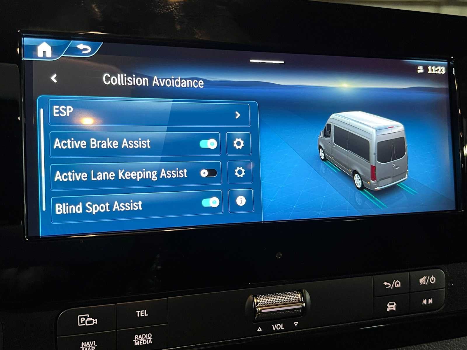 2026 Mercedes-Benz Sprinter Passenger Van 2500 Standard Roof I4 Diesel HO 144 AWD